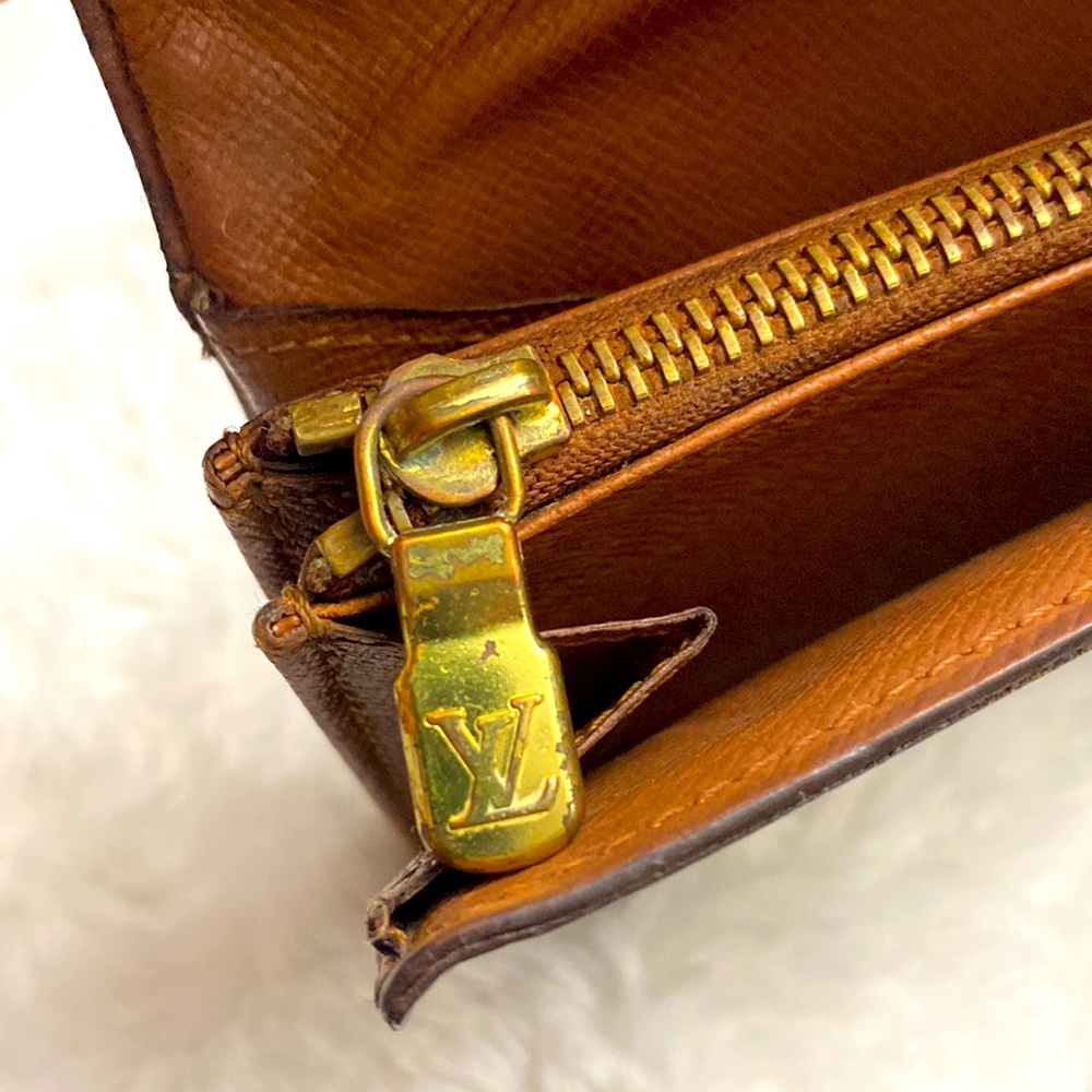 Louis Vuitton Monogram Long Wallet/purse - Picture 10 of 13